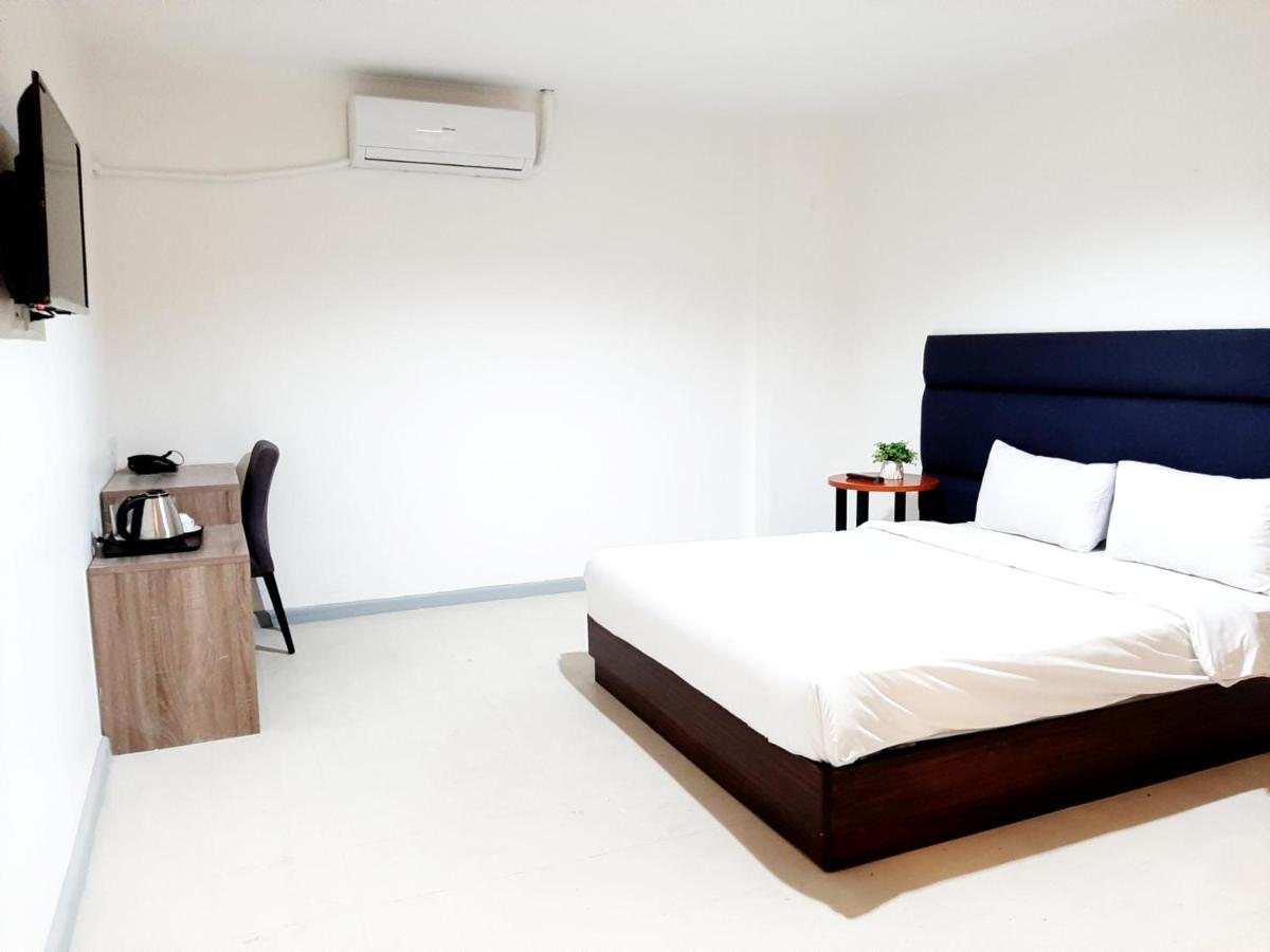 Anex Hotel Near Us Embassy Manila Eksteriør bilde