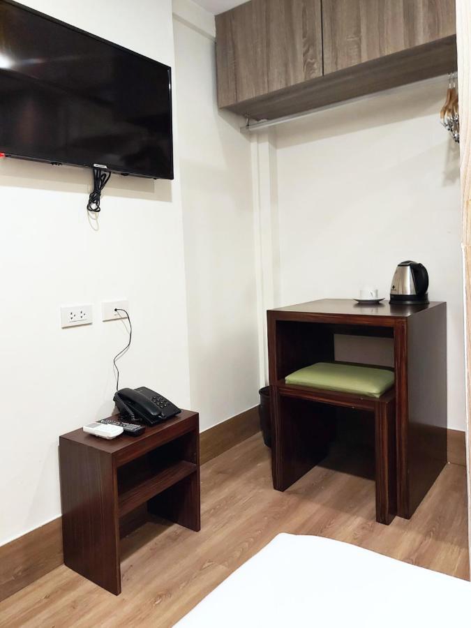 Anex Hotel Near Us Embassy Manila Eksteriør bilde